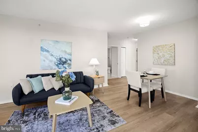 7111 Woodmont Avenue #402, Bethesda, MD 20815 - Photo 5