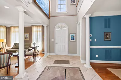 509 Oak Knoll Terrace, Rockville, MD 20850 - Photo 3
