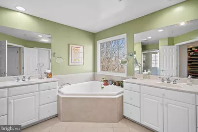 509 Oak Knoll Terrace, Rockville, MD 20850 - Photo 25