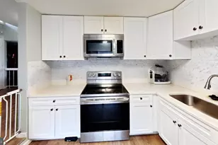 18428 Point Seneca Pl, Germantown, MD 20874 - Photo 5