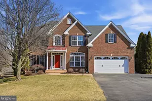 23619 White Peach Ct, Gaithersburg, MD 20882 - Photo 1