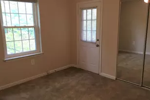 18318 Streamside Dr, Gaithersburg, MD 20879 - Photo 13