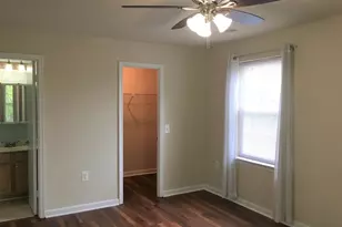 18318 Streamside Dr, Gaithersburg, MD 20879 - Photo 9