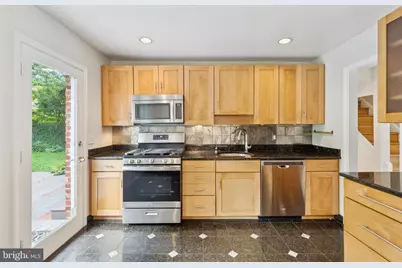 [Address not provided], Bethesda, MD 20817 - Photo 3