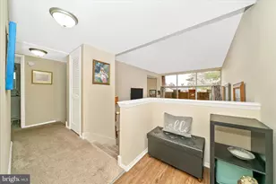 18810 Walkers Choice Rd, Gaithersburg, MD 20886 - Photo 3