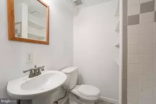 17738 Larchmont Terrace, Gaithersburg, MD 20877 - Photo 41