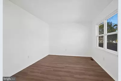 17738 Larchmont Terrace, Gaithersburg, MD 20877 - Photo 5