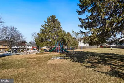 17738 Larchmont Terrace, Gaithersburg, MD 20877 - Photo 47