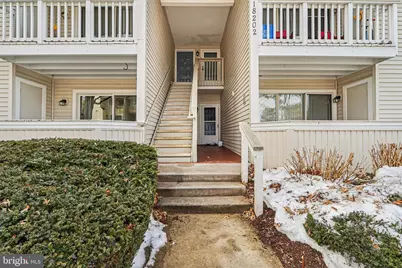 18202 Chalet Drive #APT 1, Germantown, MD 20874 - Photo 3