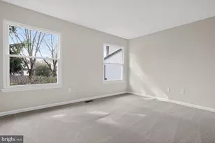 19031 McFarlin Dr, Germantown, MD 20874 - Photo 23