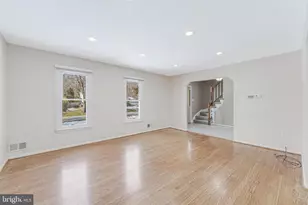 11433 Beechgrove Ln, Potomac, MD 20854 - Photo 7