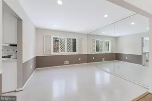 11433 Beechgrove Ln, Potomac, MD 20854 - Photo 9