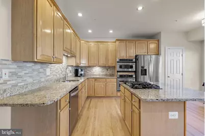 10407 Flowerfield Way, Potomac, MD 20854 - Photo 13