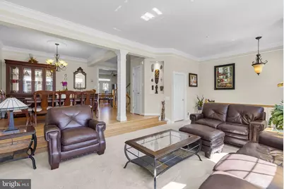 10407 Flowerfield Way, Potomac, MD 20854 - Photo 7