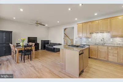 10407 Flowerfield Way, Potomac, MD 20854 - Photo 15