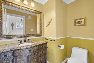 10407 Flowerfield Way, Potomac, MD 20854 - Photo 19