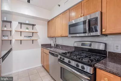 4801 Fairmont Avenue #411, Bethesda, MD 20814 - Photo 9