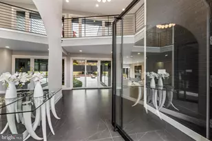 6704 Arroyo Ct, North Bethesda, MD 20852 - Photo 5