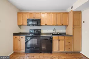 10 Ingleside Ct, Rockville, MD 20850 - Photo 19