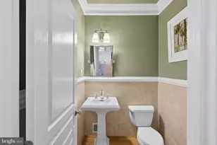 510 Saddle Ridge Ln, Rockville, MD 20850 - Photo 9