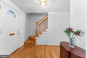 1104 Fallsmead Way, Potomac, MD 20854 - Photo 9