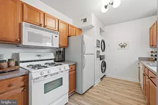 7111 Woodmont Ave, Bethesda, MD 20815 - Photo 7