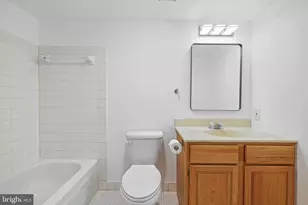 411 Christopher Ave, Gaithersburg, MD 20879 - Photo 21