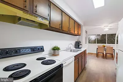 411 Christopher Avenue #33, Gaithersburg, MD 20879 - Photo 7