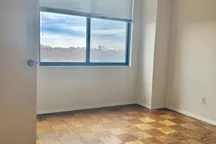 5225 Pooks Hill Rd, Bethesda, MD 20814 - Photo 15