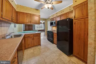 1030 Cresthaven Dr, Silver Spring, MD 20903 - Photo 13