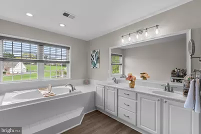 23504 Rolling Fork Way, Gaithersburg, MD 20882 - Photo 21