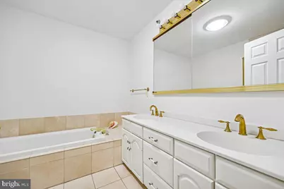 9725 Whitley Park Place #TH-6, Bethesda, MD 20814 - Photo 29