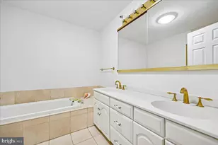 9725 Whitley Park Pl, Bethesda, MD 20814 - Photo 29