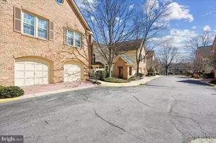 5715 Balsam Grove Ct, North Bethesda, MD 20852 - Photo 29