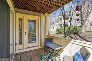 5715 Balsam Grove Ct, North Bethesda, MD 20852 - Photo 23