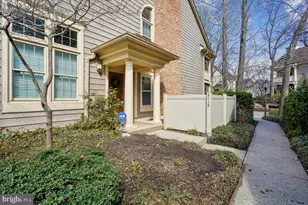 5715 Balsam Grove Ct, North Bethesda, MD 20852 - Photo 3