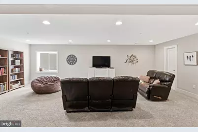 9206 Fernwood Road, Bethesda, MD 20817 - Photo 25