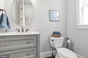 9206 Fernwood Rd, Bethesda, MD 20817 - Photo 15