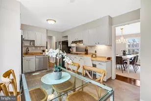 4704 Sunflower Dr, Rockville, MD 20853 - Photo 17