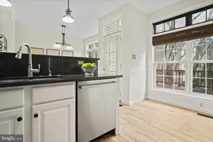 2028 Ashleigh Woods Ct, Rockville, MD 20851 - Photo 11