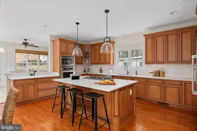 7808 Winterberry Place, Bethesda, MD 20817 - Photo 17