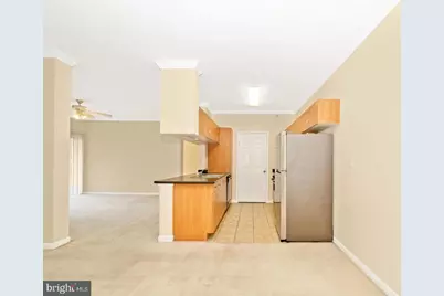 19606 Galway Bay Circle #401, Germantown, MD 20874 - Photo 3