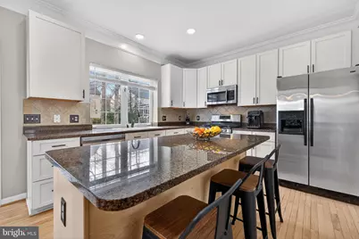 7810 Heritage Farm Drive, Gaithersburg, MD 20886 - Photo 7