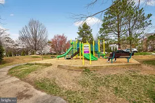 7810 Heritage Farm Dr, Gaithersburg, MD 20886 - Photo 49