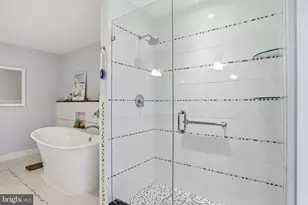 6 Thorburn Pl, Gaithersburg, MD 20878 - Photo 5