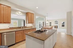 12 Jaystone Ct, Silver Spring, MD 20905 - Photo 9