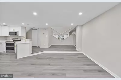 8705 Ferrysburg Way, Gaithersburg, MD 20886 - Photo 5