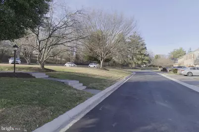 10277 Gainsborough Road, Potomac, MD 20854 - Photo 31