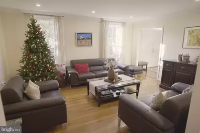 10277 Gainsborough Road, Potomac, MD 20854 - Photo 5