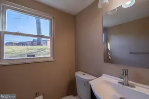 4718 Mercury Dr, Rockville, MD 20853 - Photo 11